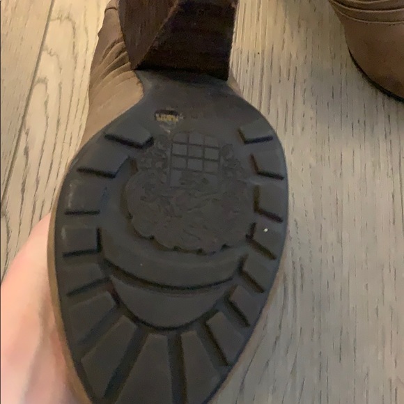 Booties - Picture 4 of 5